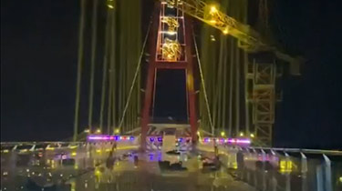Outdoor waterproof beam light live effect display